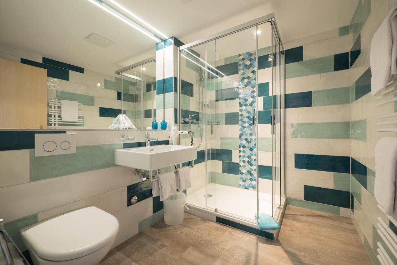 Deluxe Doppelzimmer mit Balkon und Bergblick